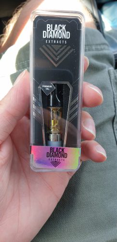 THC Vape cartridge photo review